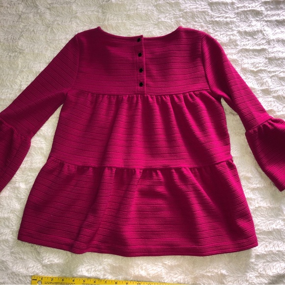 J crew XXS tiered swing top - bright pink. Button back detail - Picture 4 of 12